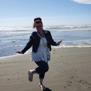 Meet your Posher, Stephanie